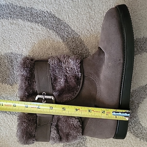 G by Guess GGamblr sz8 womens gray faux suede ankle boot outdoor winter - Picture 5 of 5
